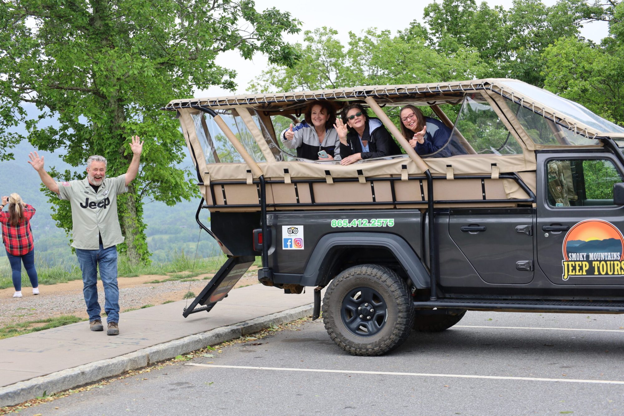 Smoky Mountains Jeep Tours offers Cades Cove, Foothills Parkway, Newfound Gap, and Roaring Fork Motor Nature Trail.